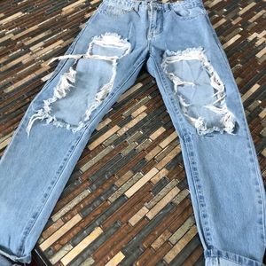Distressed boyfriend jeans